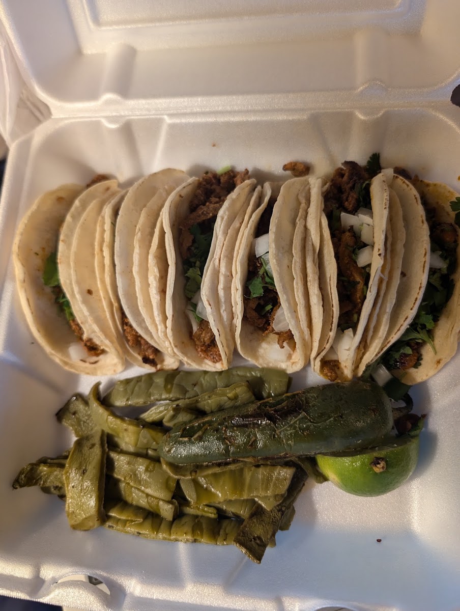Taquería Los Juárez food trailer