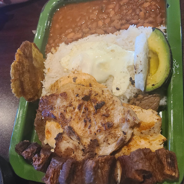 Bandeja Paisa De Pollo