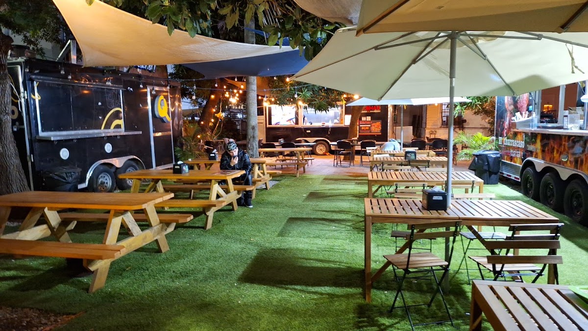 AJA FOOD TRUCK FORT LAUDERDALE