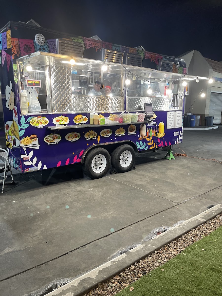 La Cocina Los Jarochitos Food Truck