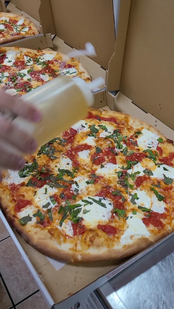 Guinto's Pizzeria