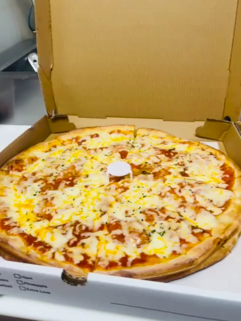 Guinto's Pizzeria