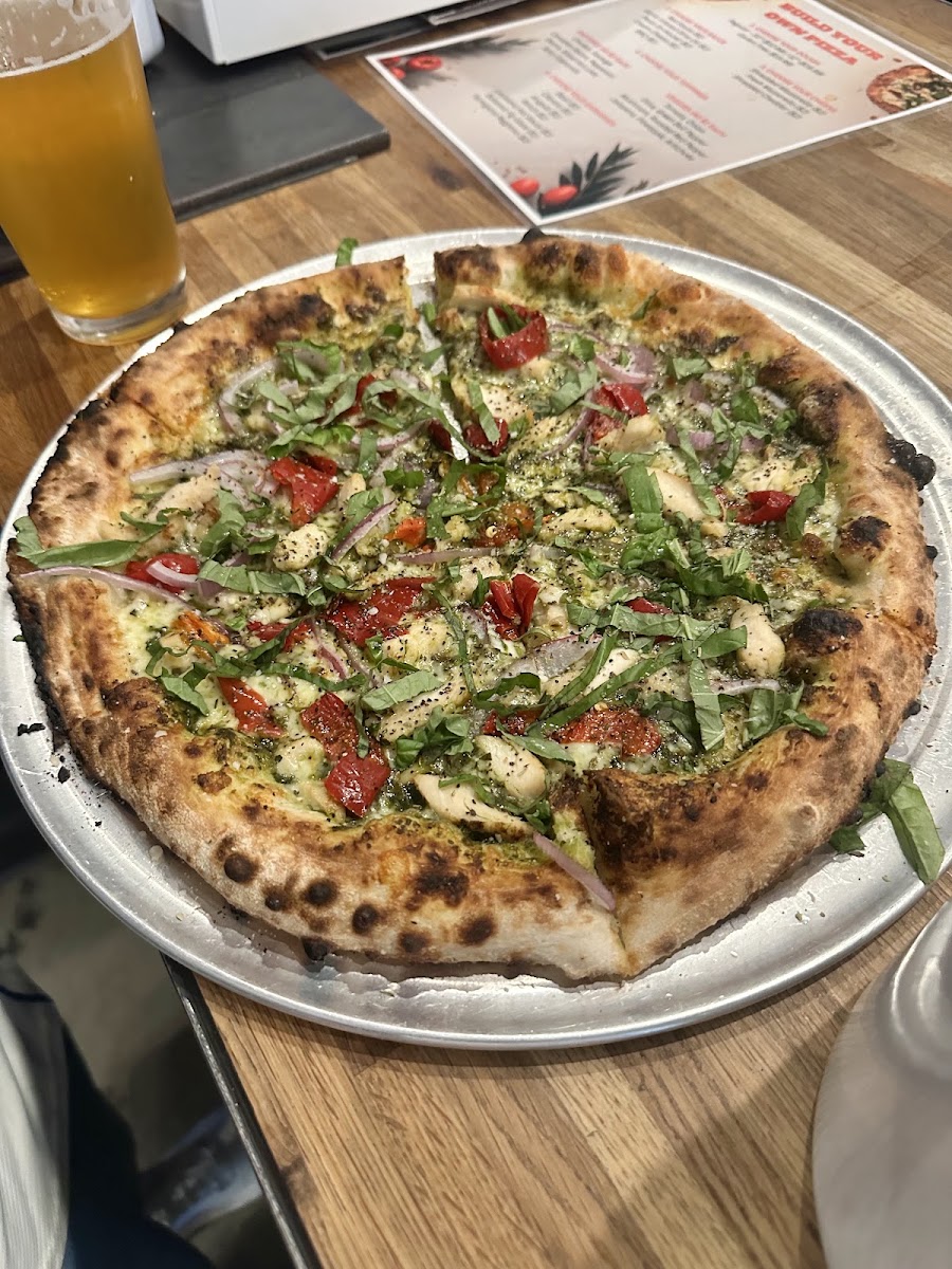 DUDE'Z woodfired pizza