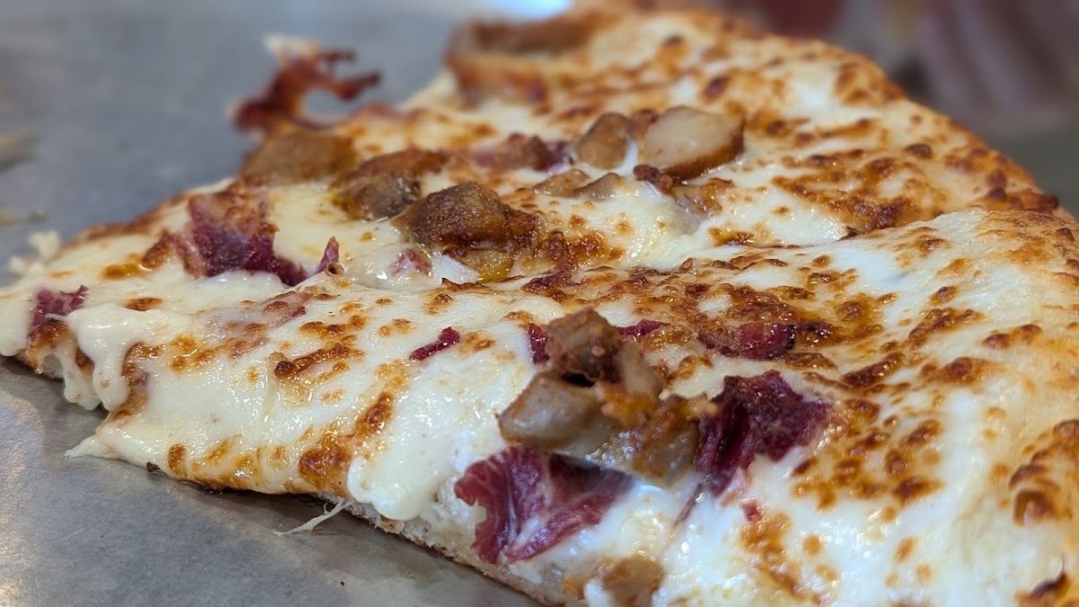 Pizza House & Wings