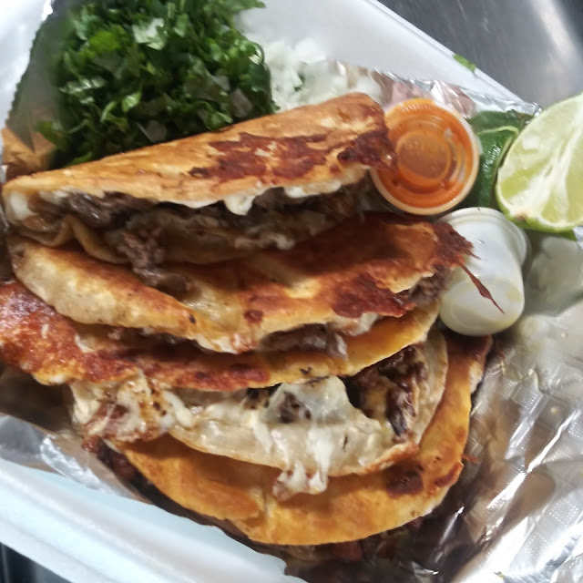 Quesa - Birria
