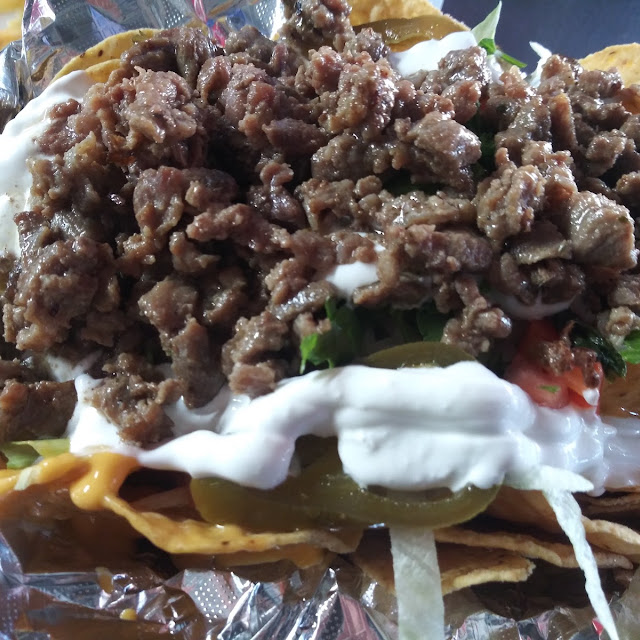 Mega Nachos de Carne Asada