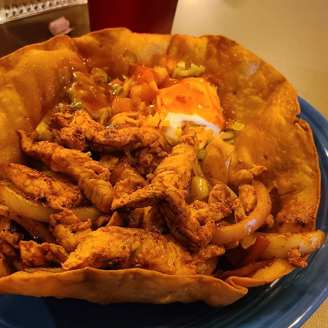 Chicken Fajita Taco Salad