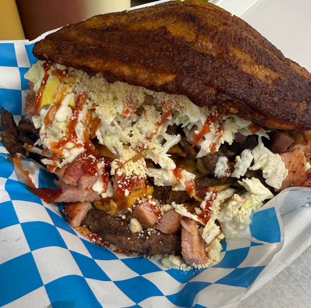 A tu gusto Venezuelan food