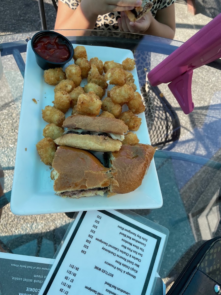 Strikers' Bar & Grille