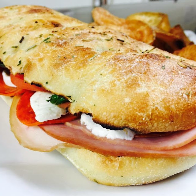 Caprese Sandwich