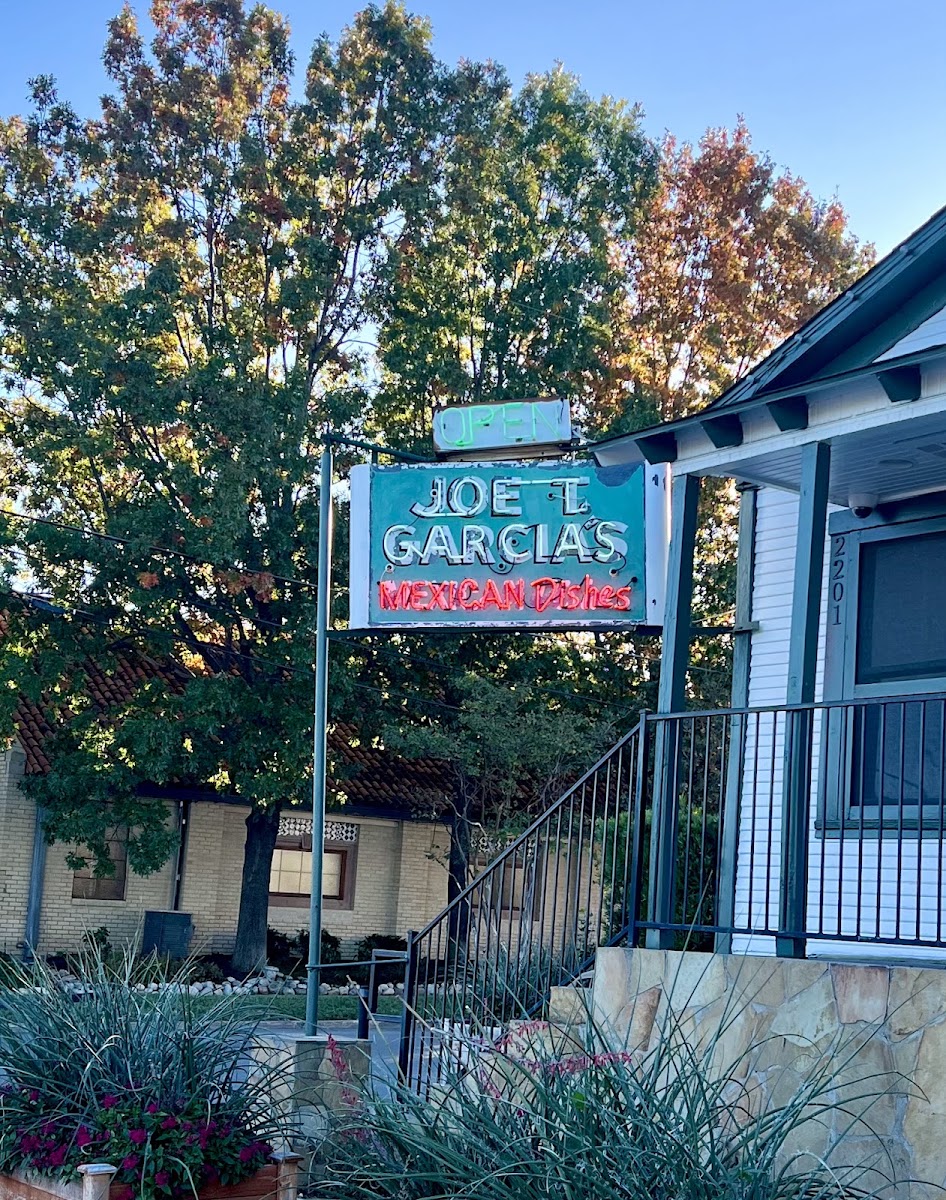 La Puertita at Joe T. Garcia's