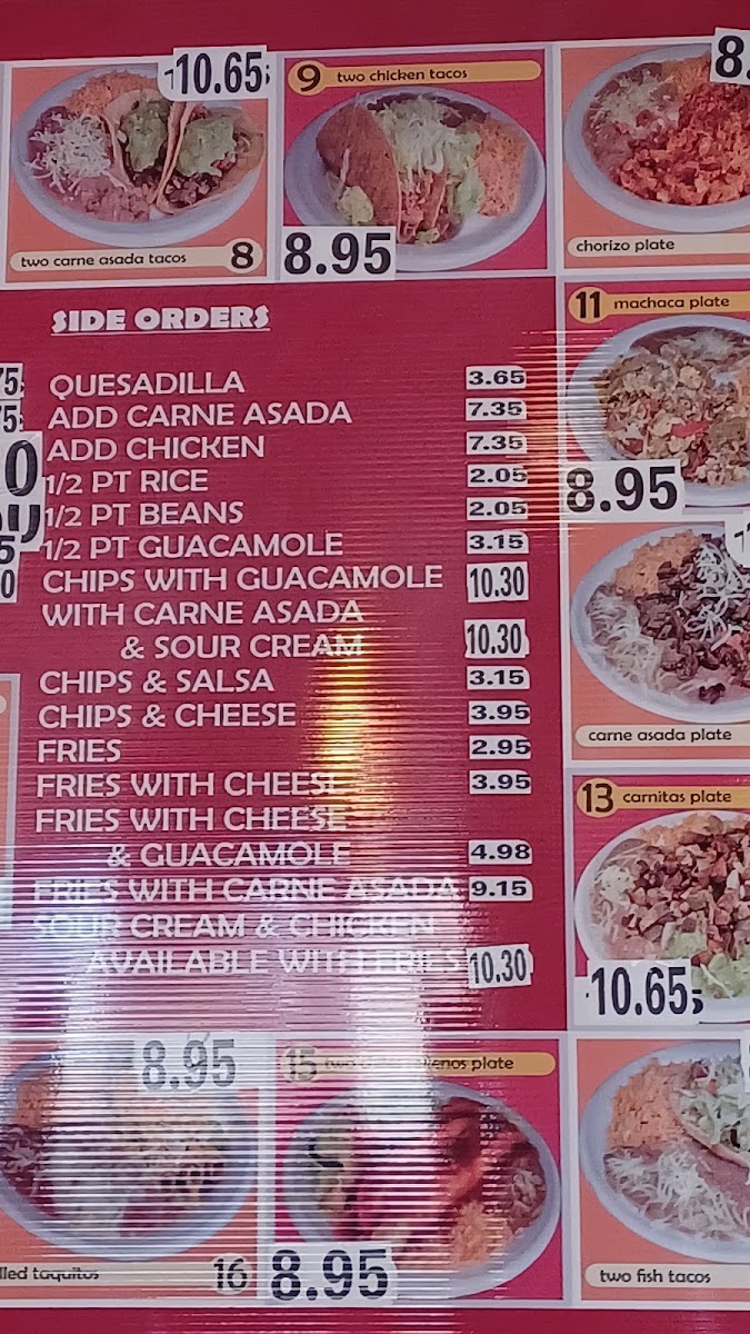 Alberto's Tacos menu board