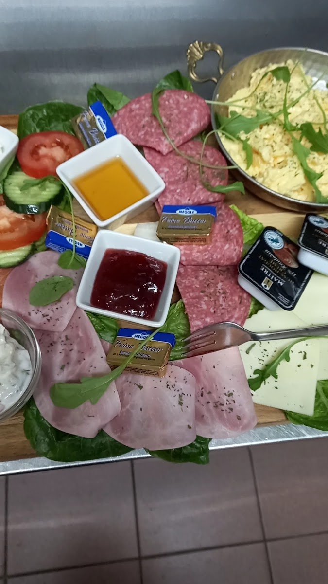 Delaf Café & Bistro