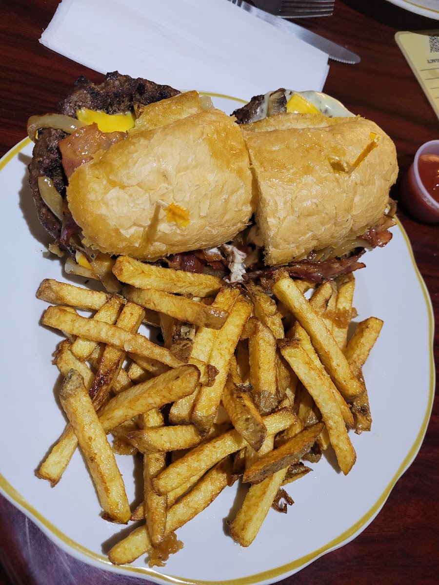 1-4-5 Club Steakhouse & Lounge