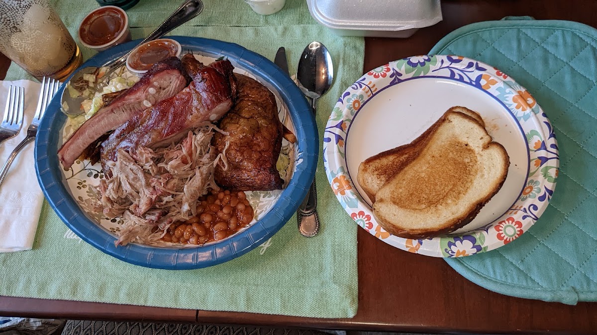 Livingston's Smokehouse