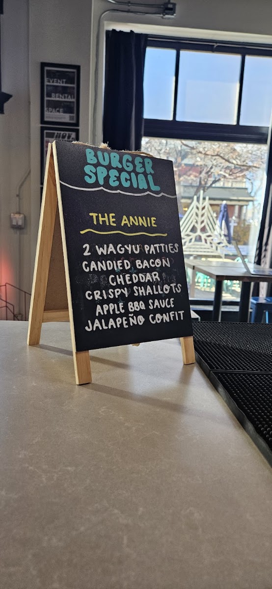 Arty Express menu board