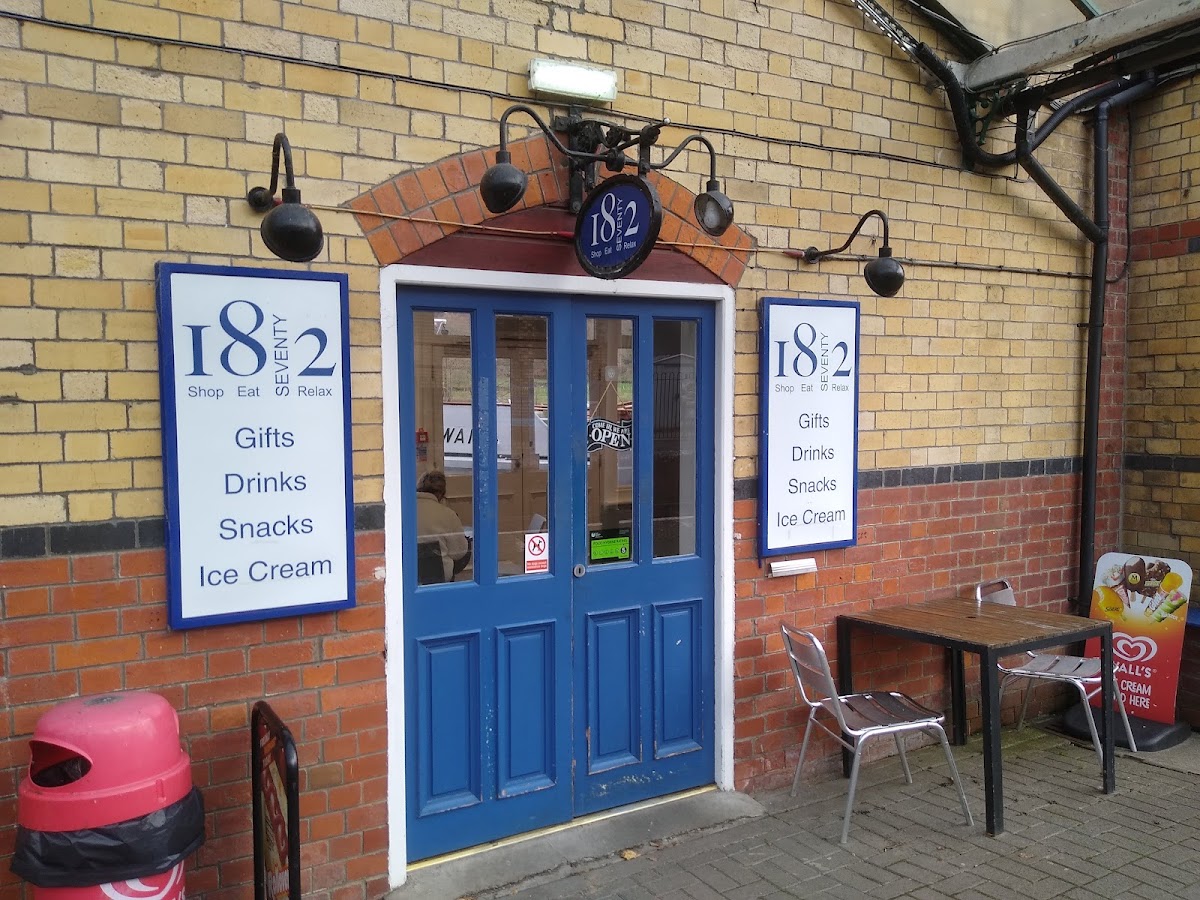 Oscar's Cafe