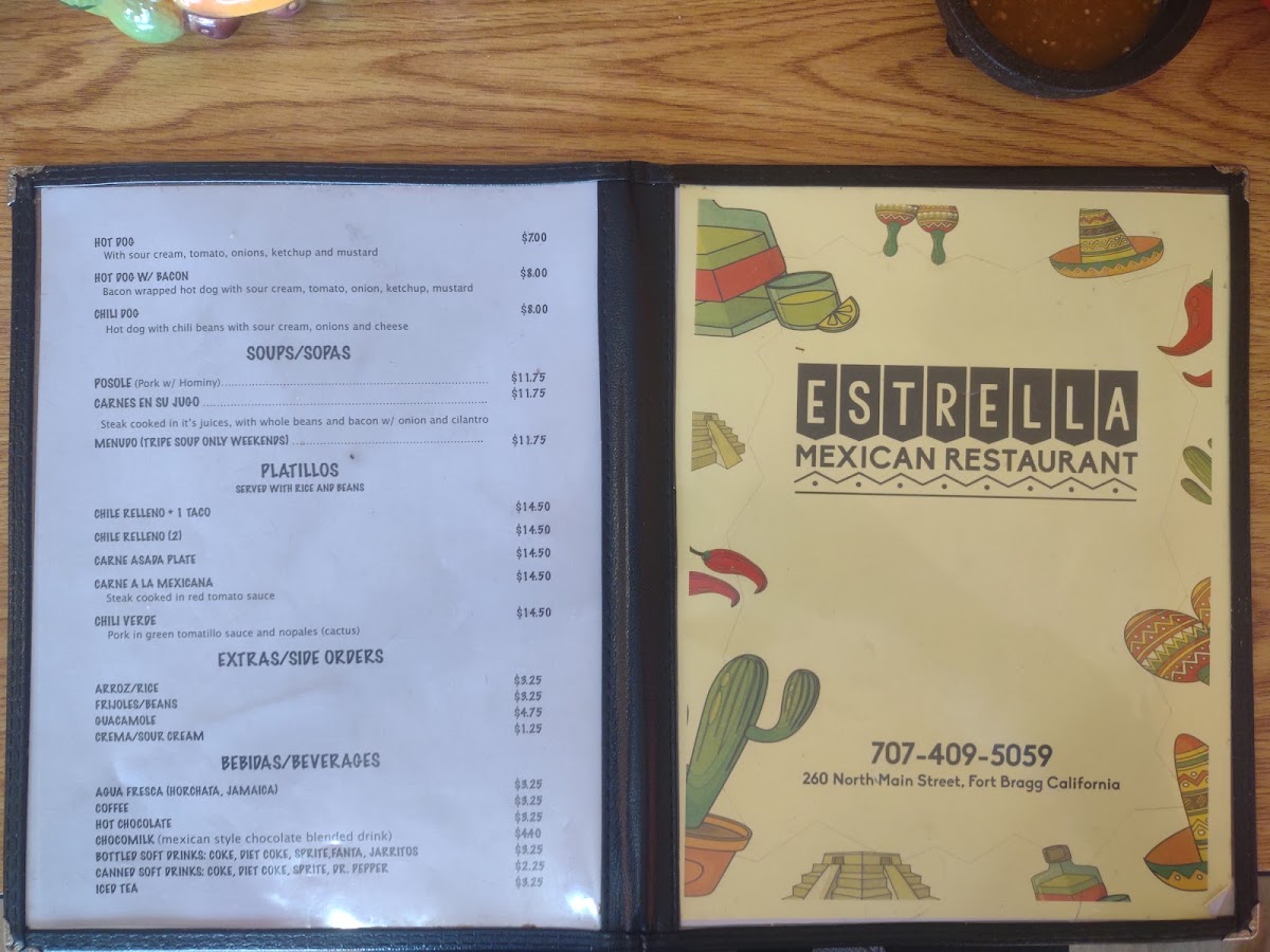 La Estrella menu board