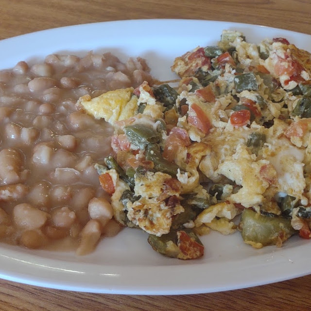 Nopales Con Huevos