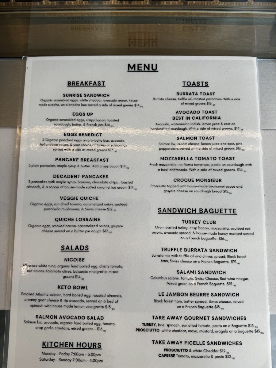 Le Cafe de la Plage Malibu menu board