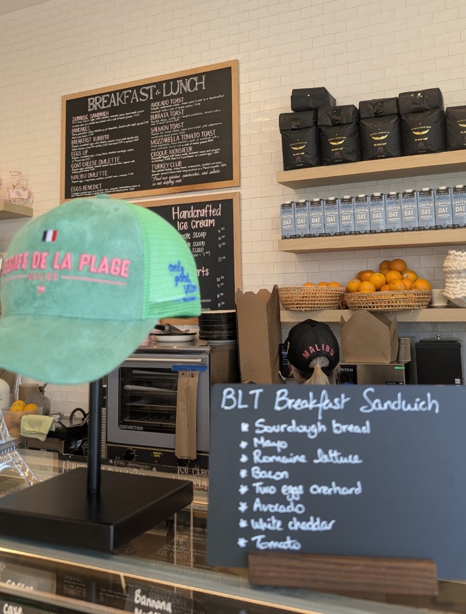 Le Cafe de la Plage Malibu menu board
