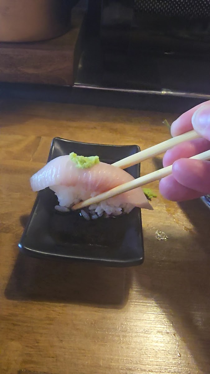 Lago Asian Cuisine & Sushi Bar