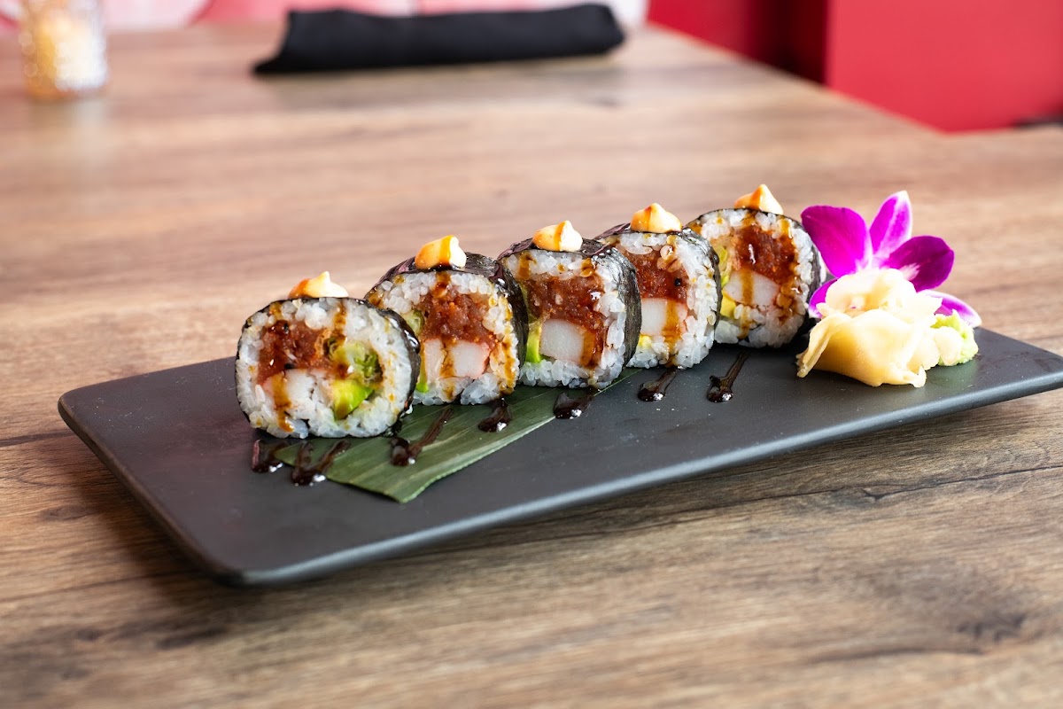 Lago Asian Cuisine & Sushi Bar