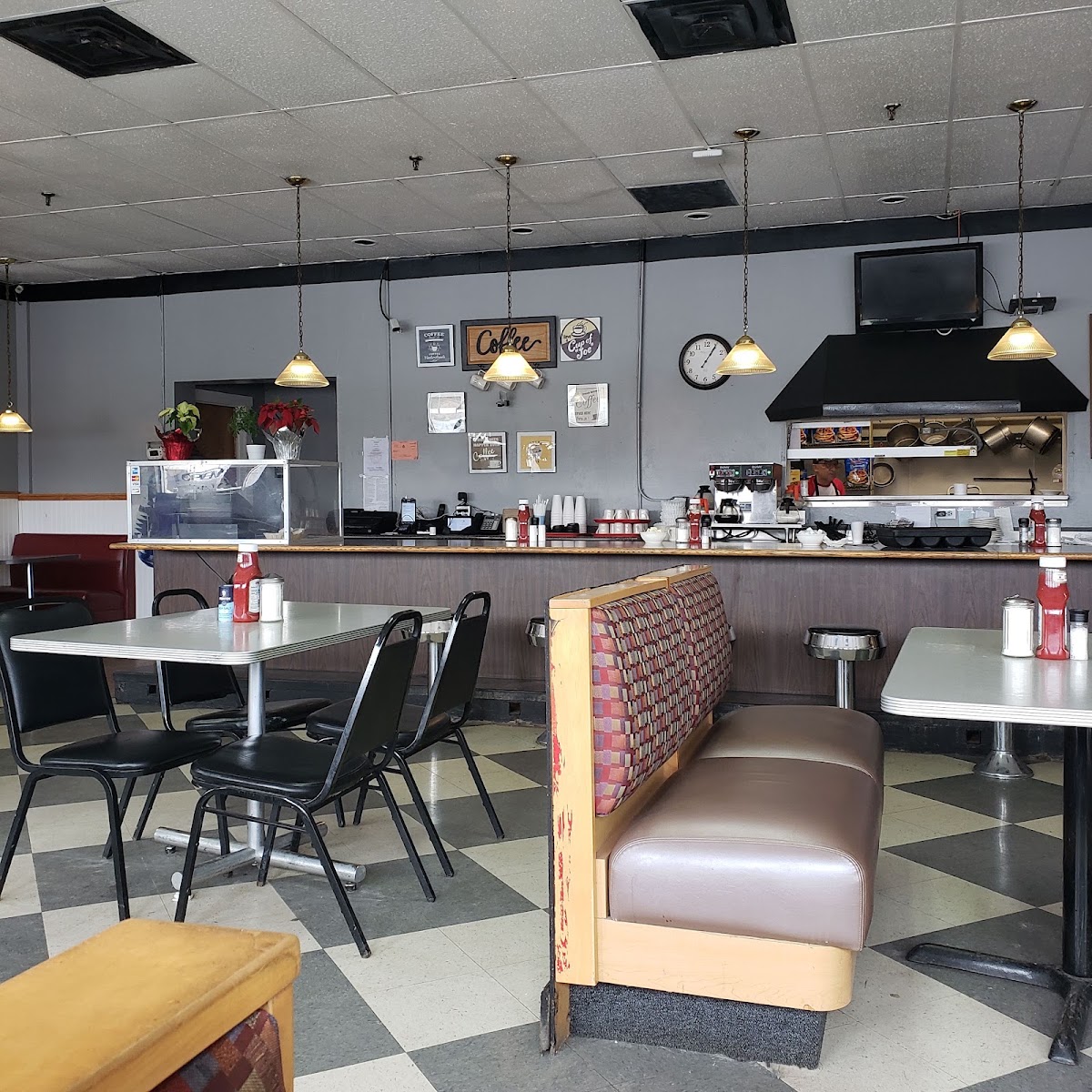 The Old Serpicos Diner