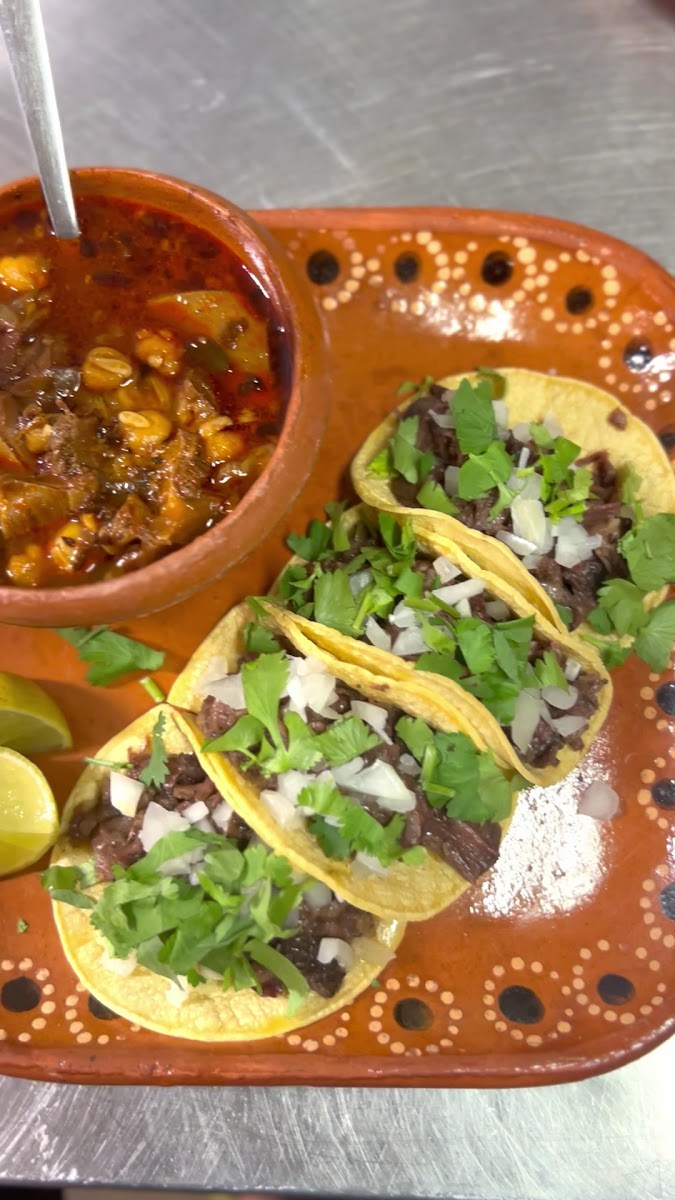 Antojitos Mi Reynita