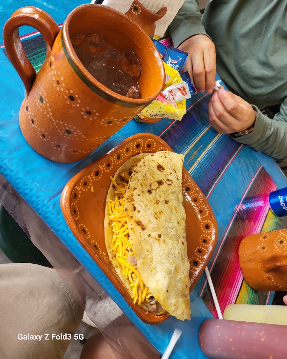 Antojitos Mi Reynita