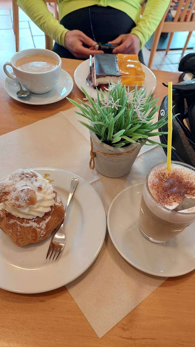 Rosencafé the Wriezener bakery