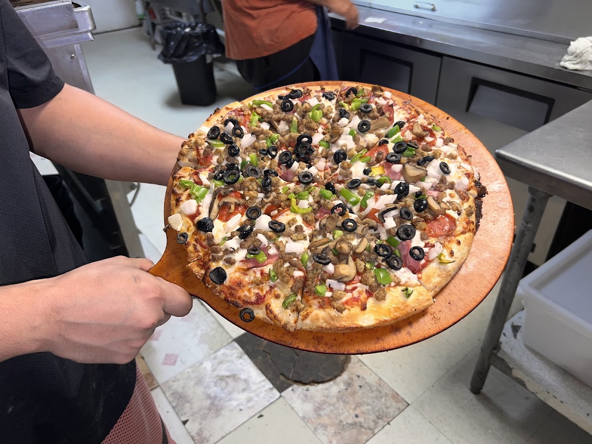 Hero's Pizza