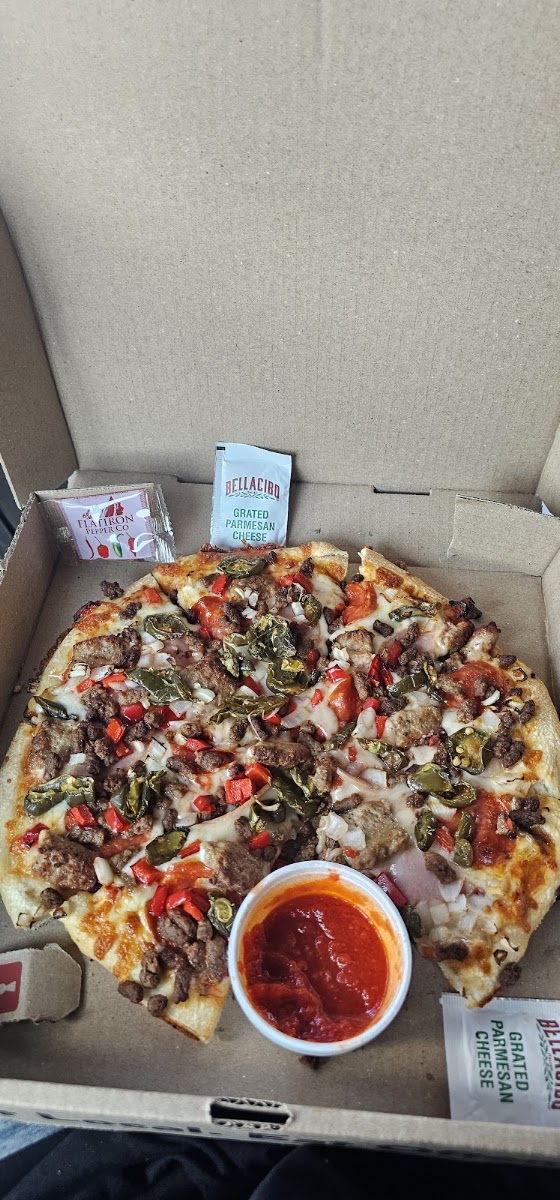 Hero's Pizza