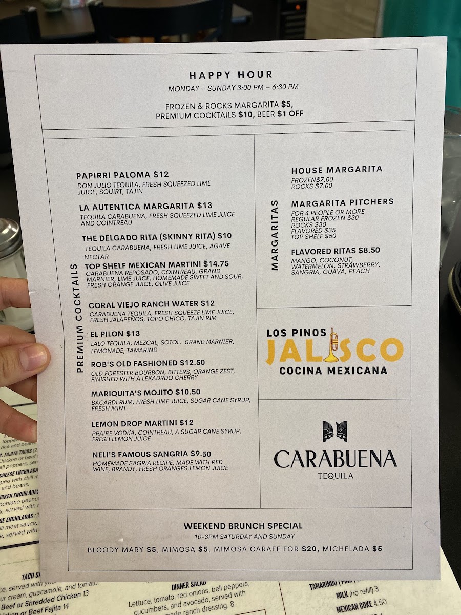 Los Pinos Jalisco menu board