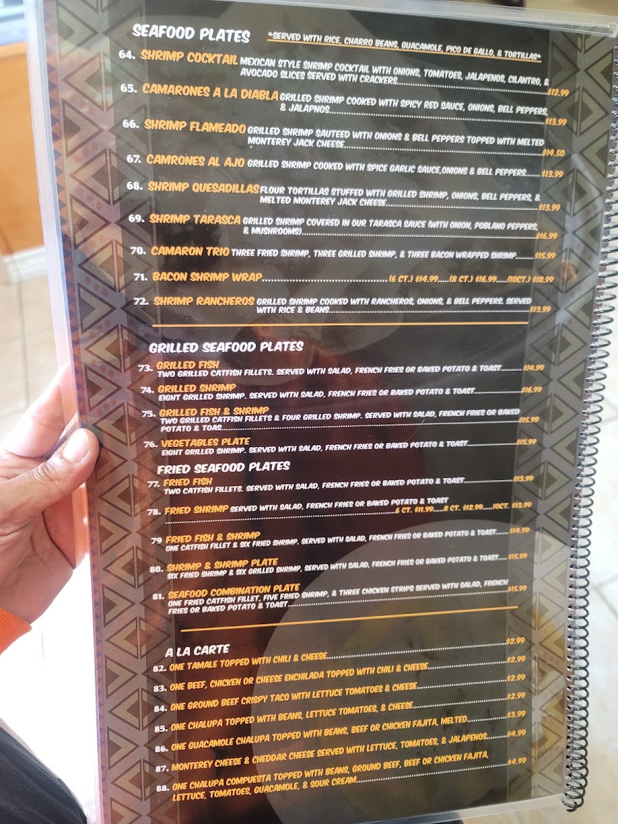 Taqueria La Texana menu board