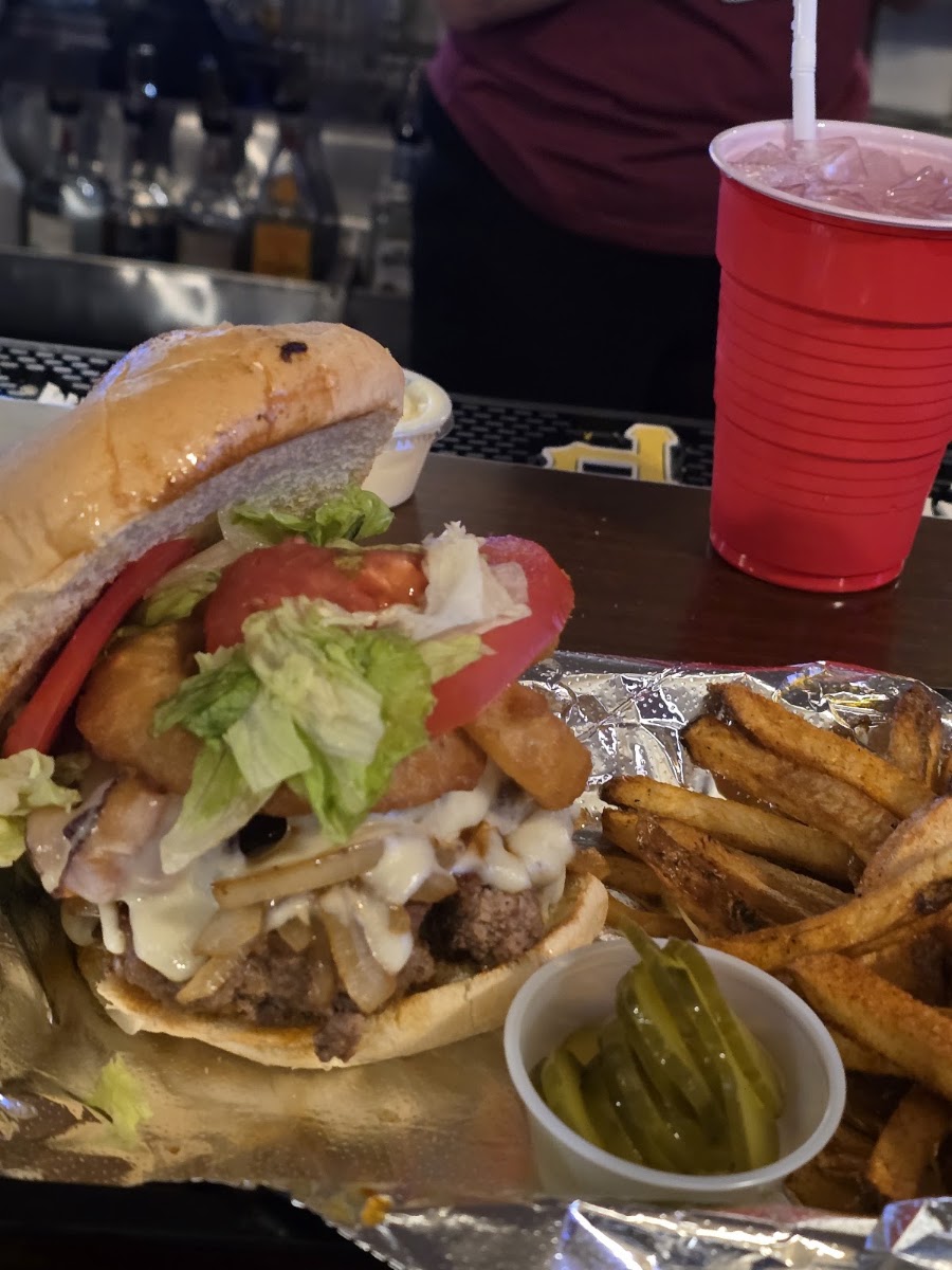 MJ's Bar & Grille