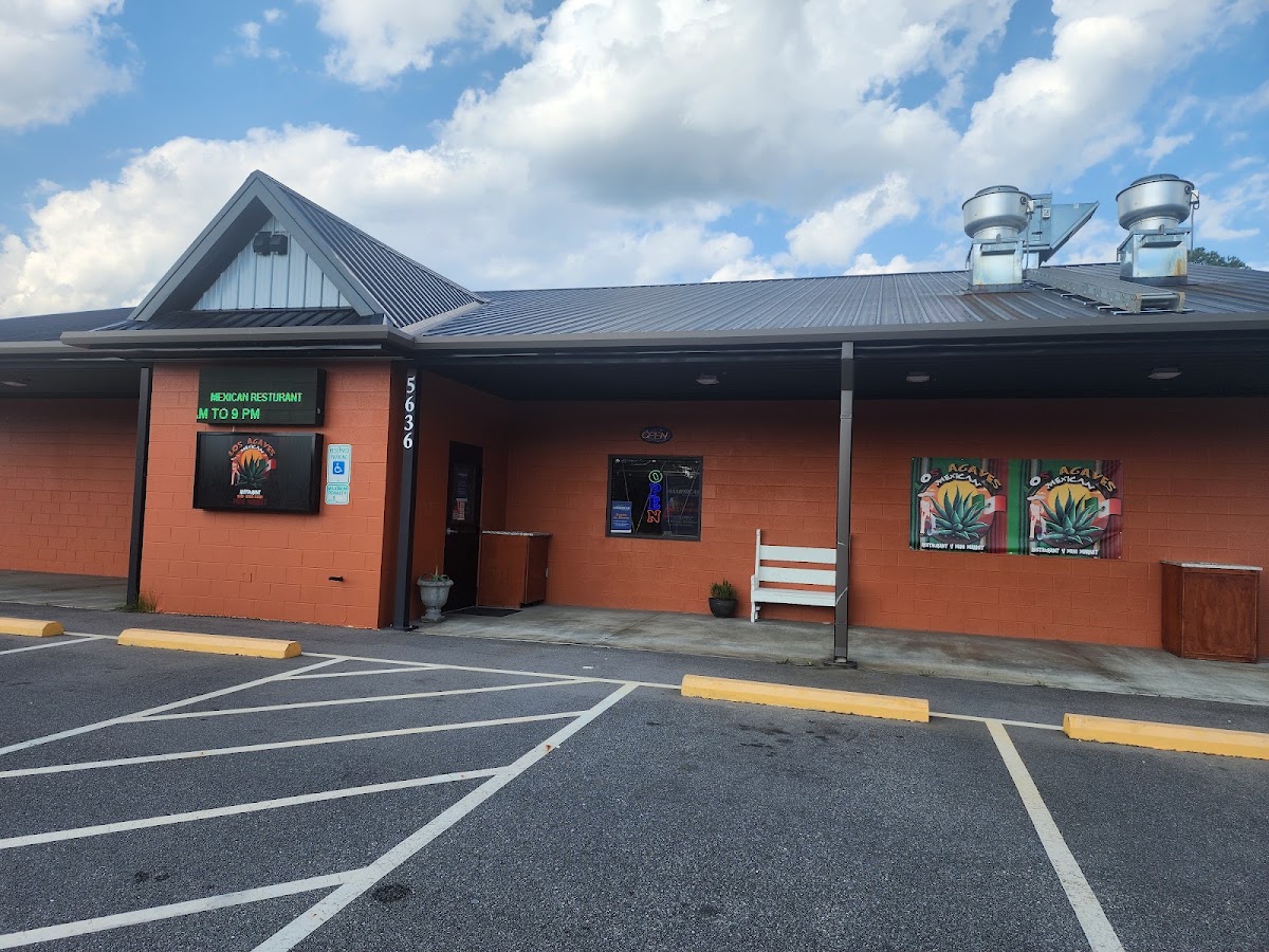 Los Agaves Mexican Restaurant y Mini Market