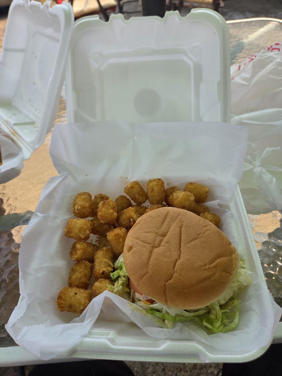 Treys Deli & Grill