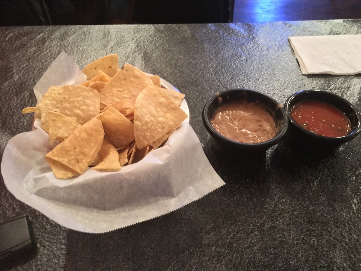 3 potrillos Mexican restaurant and bar
