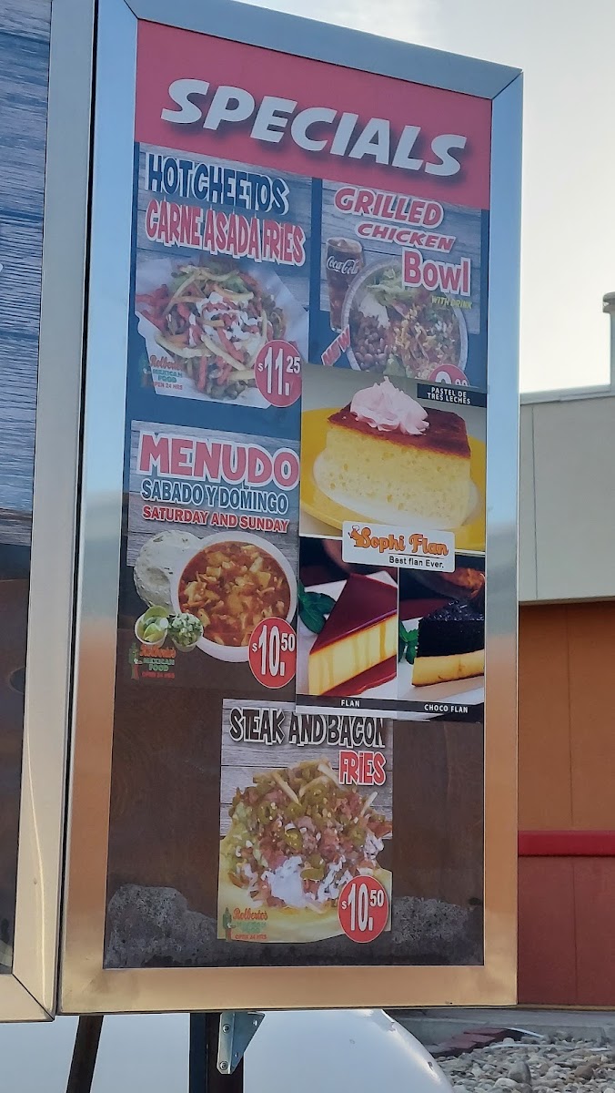 Rolbertos Mexican Food menu board