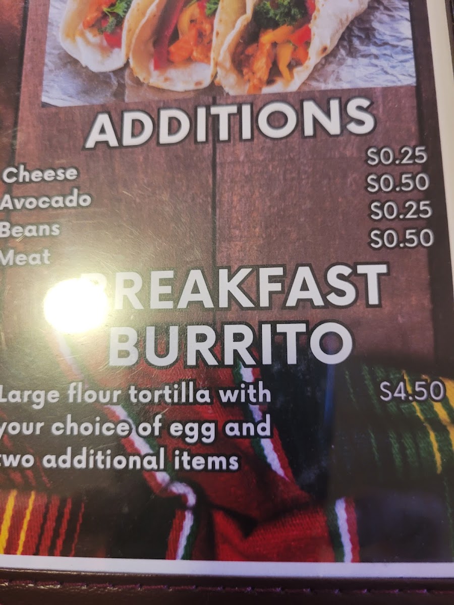 Los Gallos de Jalisco menu board
