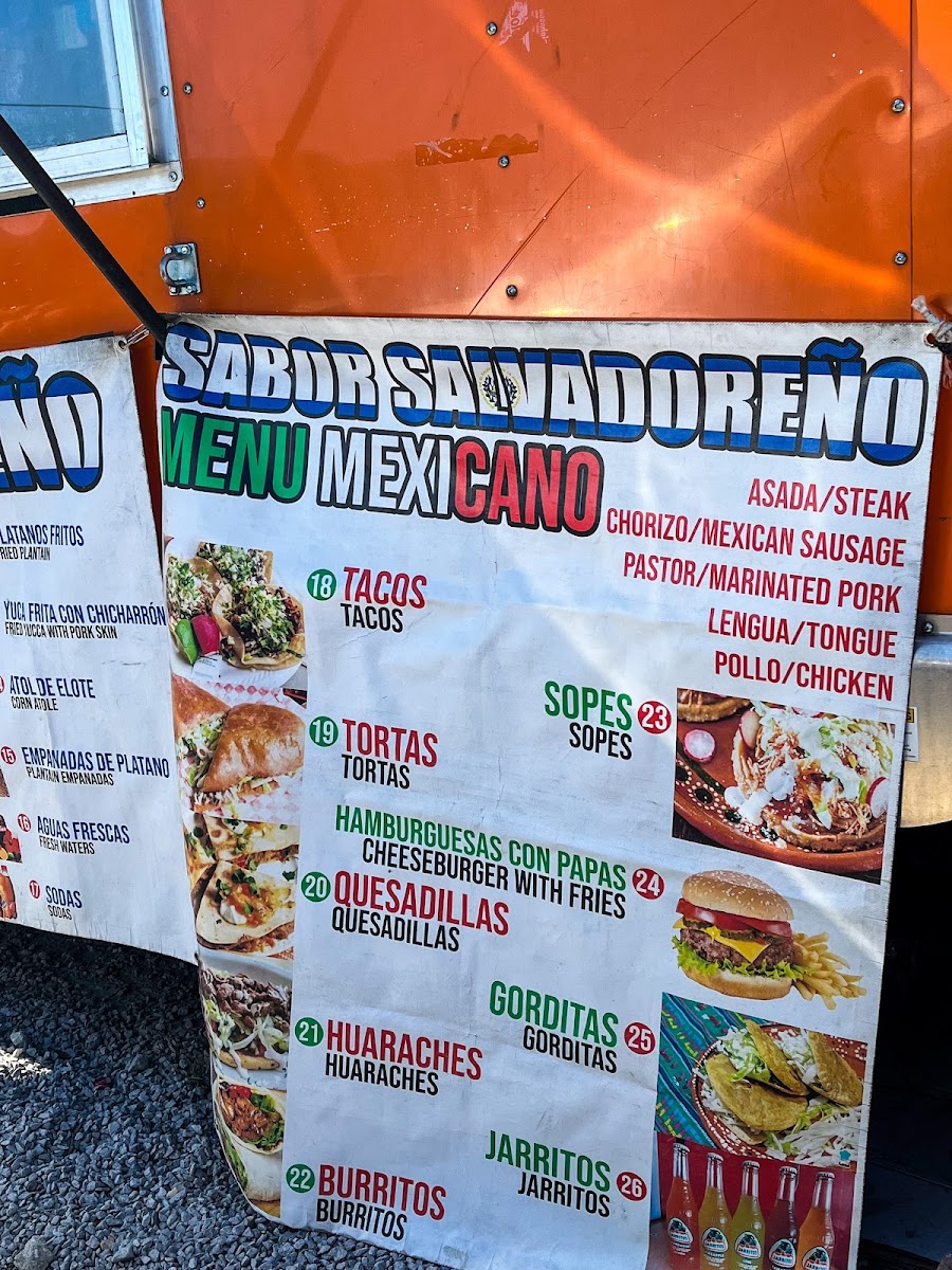 Sabor salvadoreño menu board