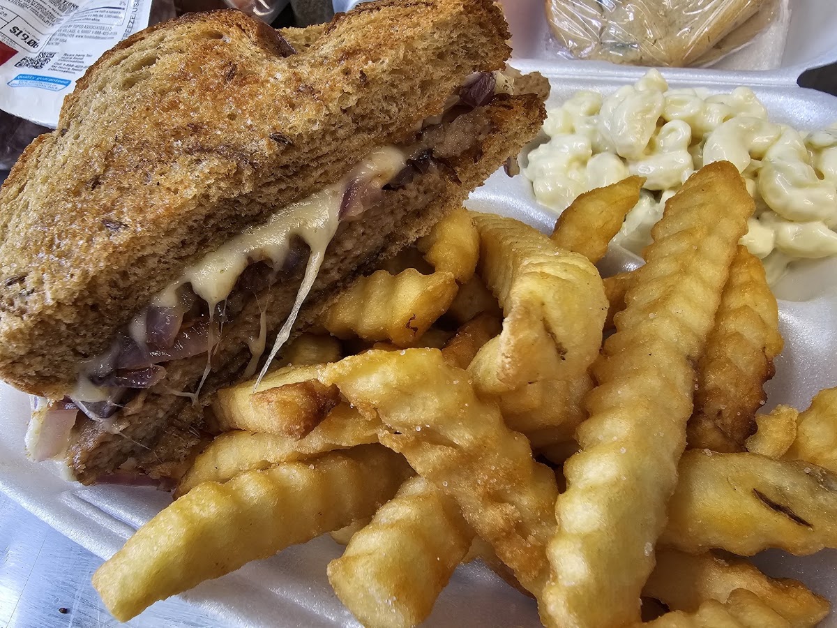 Come & Get It Chuck Wagon
