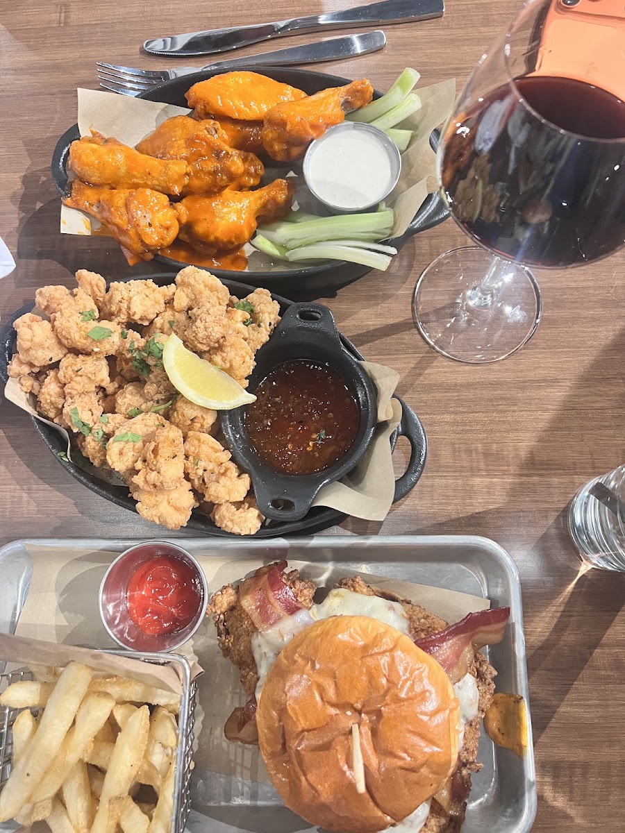 Bar Louie Wichita