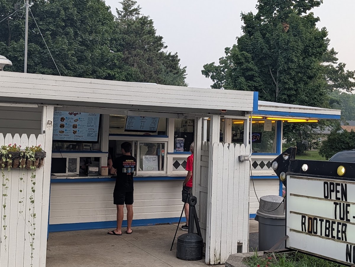 Wega's Drive-In