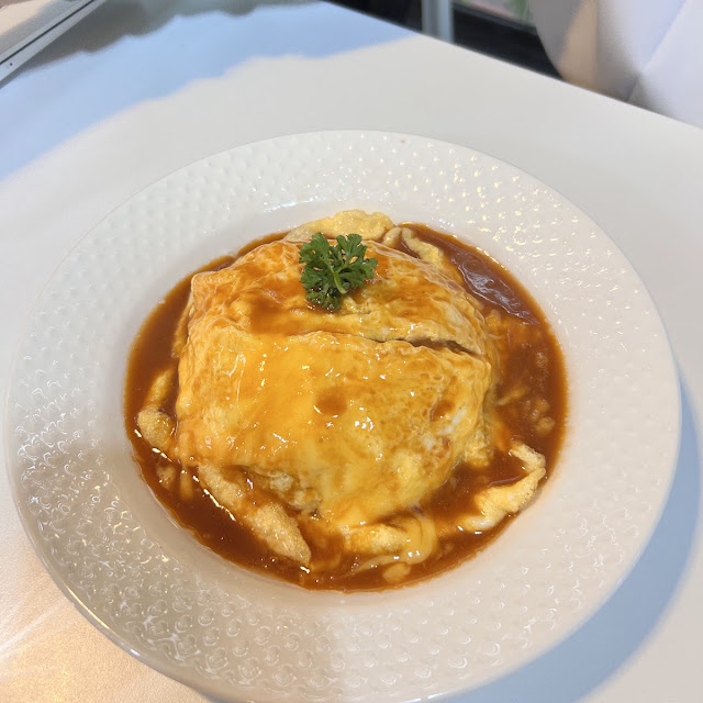 蛋 包飯