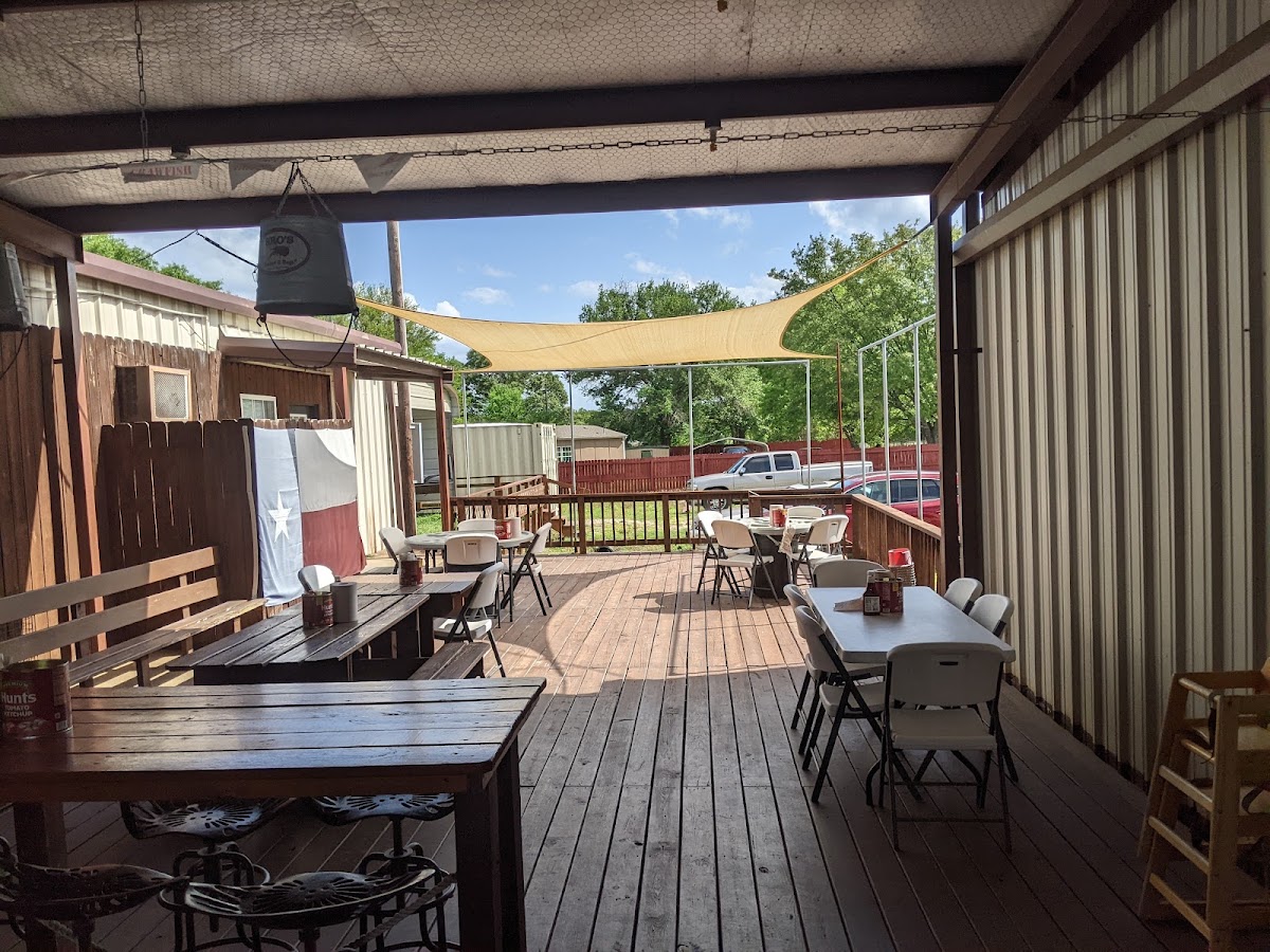 Bro's Patio Cajun Delights