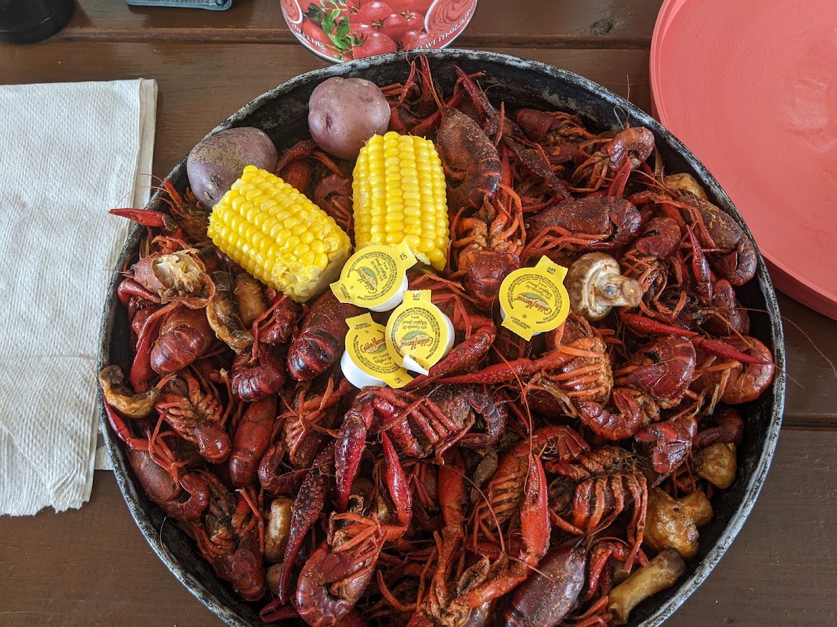 Bro's Patio Cajun Delights