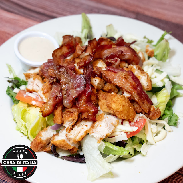 Crispy Chicken Bacon Salad