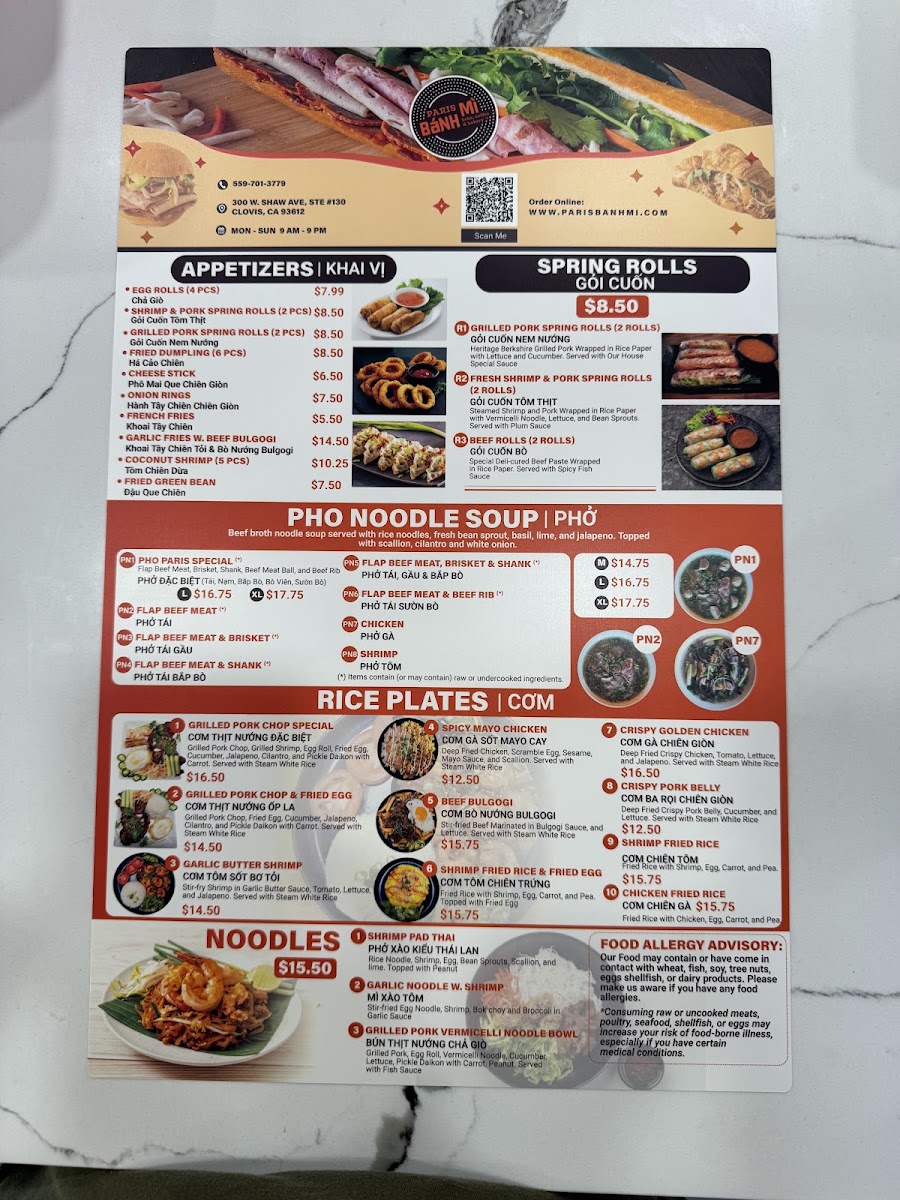 Paris Bánh Mì | Clovis menu board